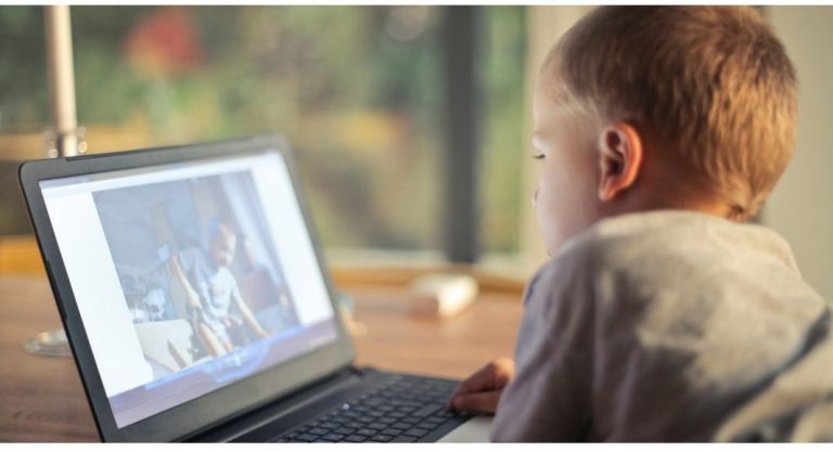 Sensory Tips for Paying Attention During Remote Learning